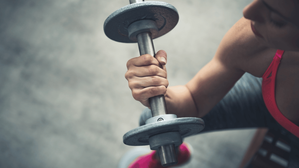 Athlete dumbbell curl angle