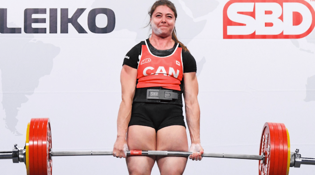 Jessica Buettner completes a record deadlift at the 2022 IPF Worlds