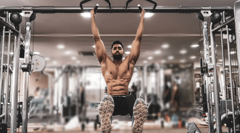 Athlete works his abs
