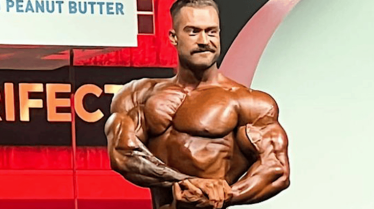 Chris Bumstead posing