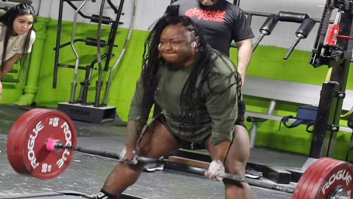 Sherine Marcelle beltless 501 pound deadlift